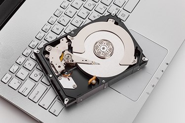 Vì sao ổ cứng HDD vẫn hữu dụng ?